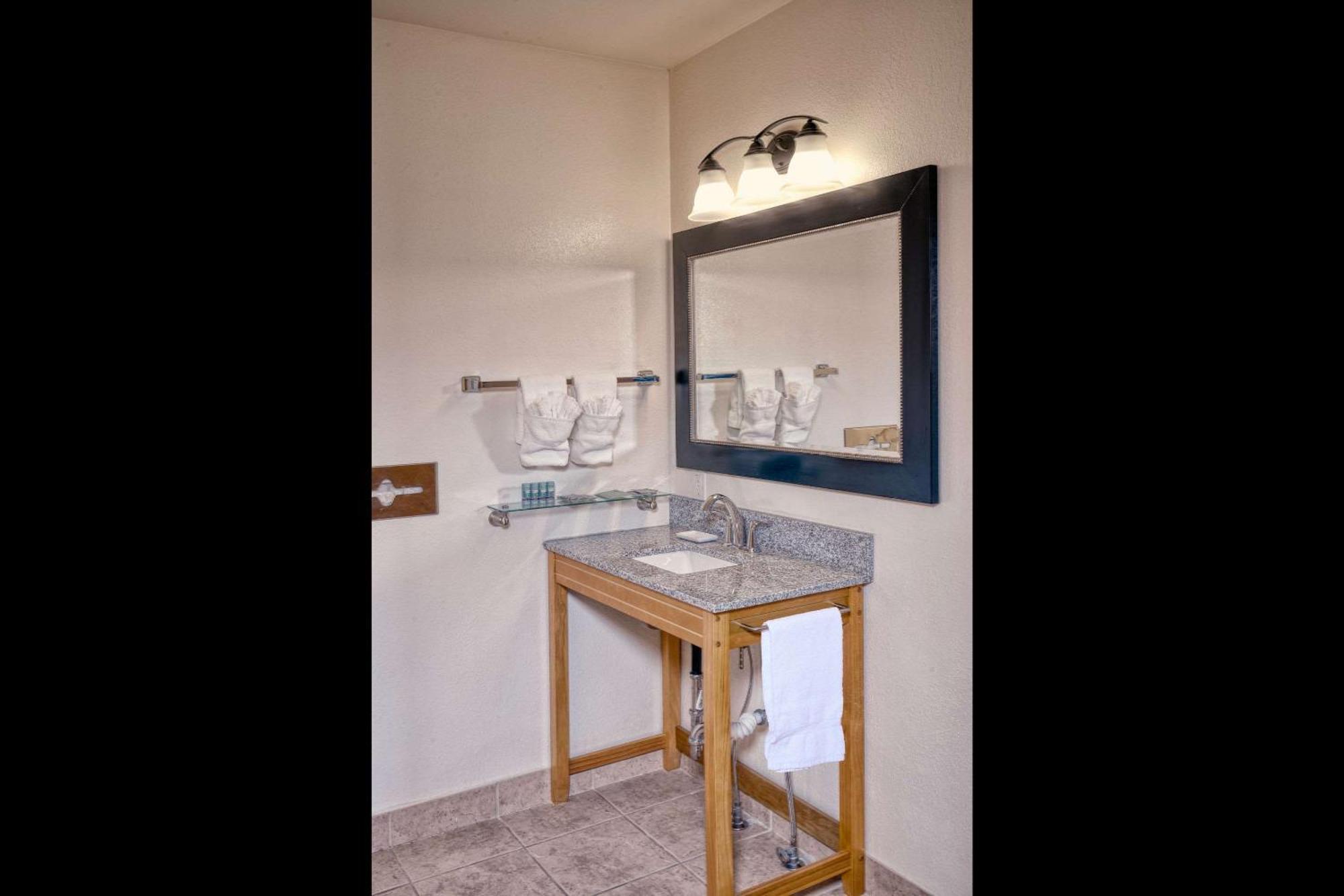 The Ridgeline Hotel At Yellowstone, Ascend Hotel Collection Gardiner Ngoại thất bức ảnh