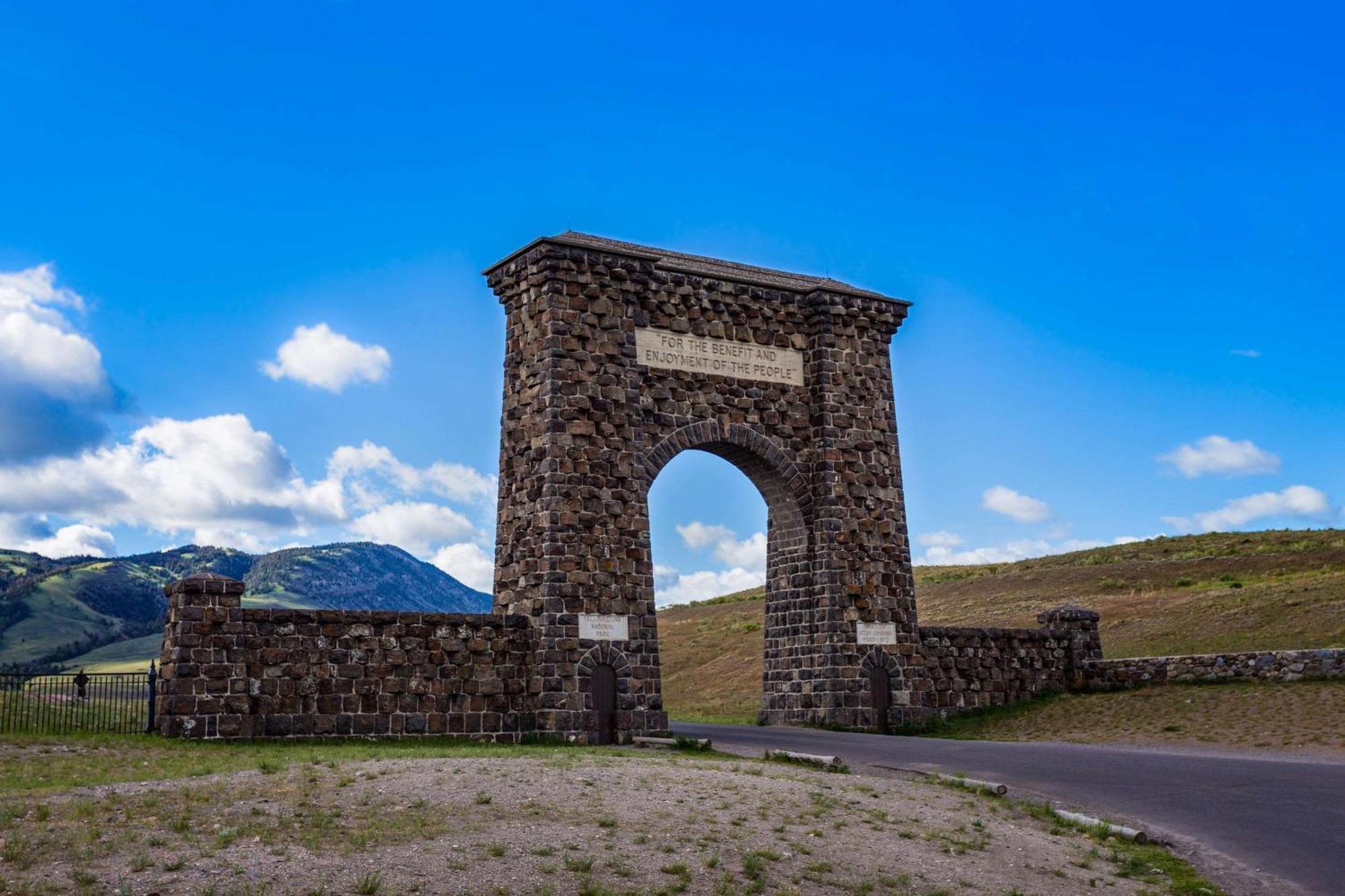 The Ridgeline Hotel At Yellowstone, Ascend Hotel Collection Gardiner Ngoại thất bức ảnh