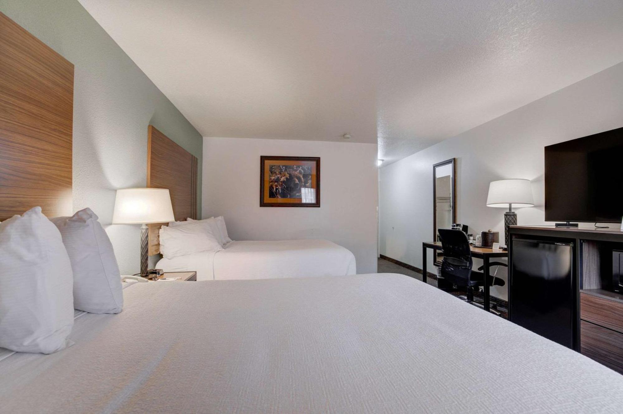 The Ridgeline Hotel At Yellowstone, Ascend Hotel Collection Gardiner Ngoại thất bức ảnh
