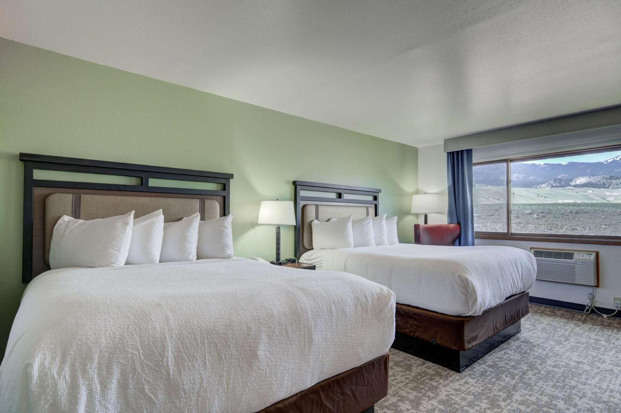 The Ridgeline Hotel At Yellowstone, Ascend Hotel Collection Gardiner Ngoại thất bức ảnh